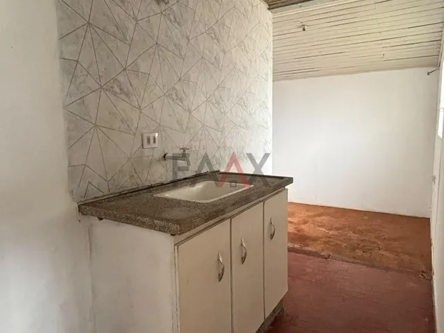 Imagem 7: Casa para Locação com 2 Quartos no Trianon, Guarapuava - Pr