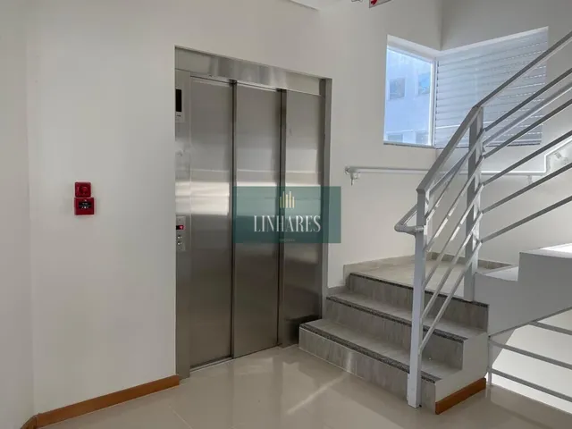 Imagem 3: Prédio Comercial com Habite-Se e Alvará de Funcionamento na Tentente Silveira, Centro de Florianópolis