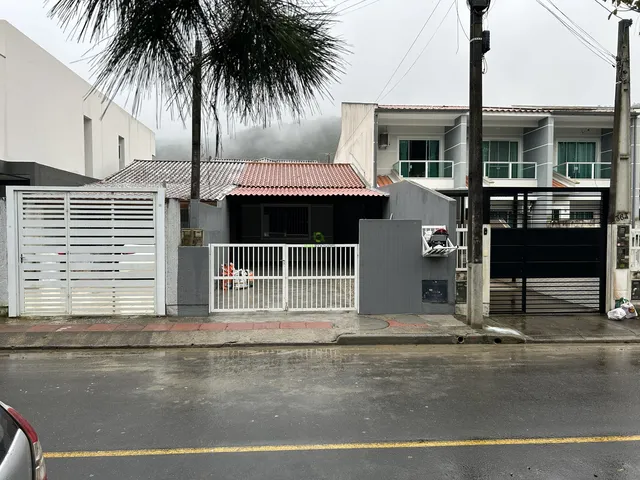 Imagem: Casa Geminada À Venda em Potecas, São