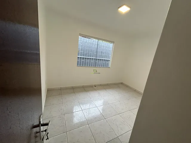 Imagem 7: Casa Geminada À Venda em Potecas, São José/Sc, com 2 Quartos, 1 Sala e 2 Vagas de Garagem!