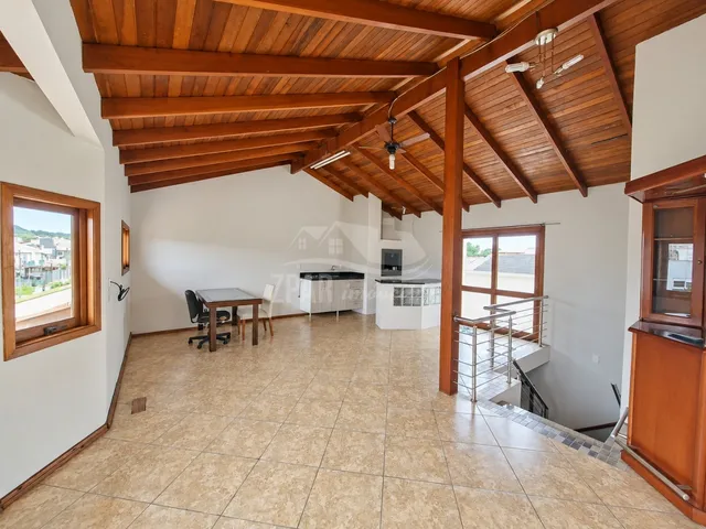 Imagem 2: Casa 3 Dormitórios Sendo 2 Suítes, 280M² de Area Construida