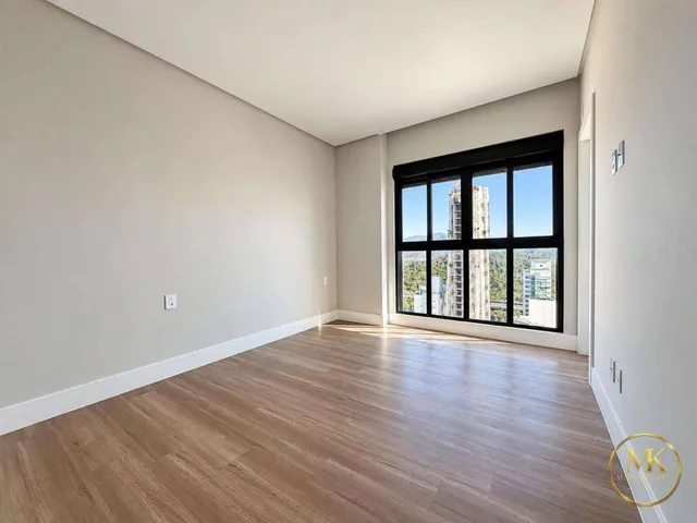 Imagem 4: Apartamento Á Venda Frente Mar com 4 Suítes + 4 Vagas de Garagem Barra Sul de Balneário Camboriú Sc
