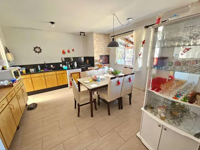 Imagem 16: Linda Casa no Centro de Barra Velha a Poucos Metros do Mar + Apartamento Independente para Renda Mensal