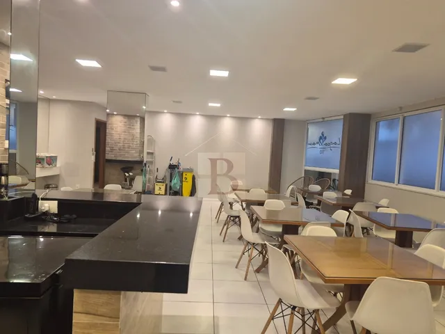 Imagem 3: Apartamento À Venda em Niterói - Piratininga: 2 Quartos, 1 Suíte, 1 Sala e Garagem - 101M² de Puro Conforto!