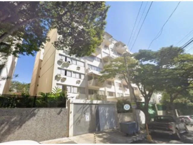 Imagem: O apartamento possui 4 Dormitórios, 3 Banheiros, 274m² de