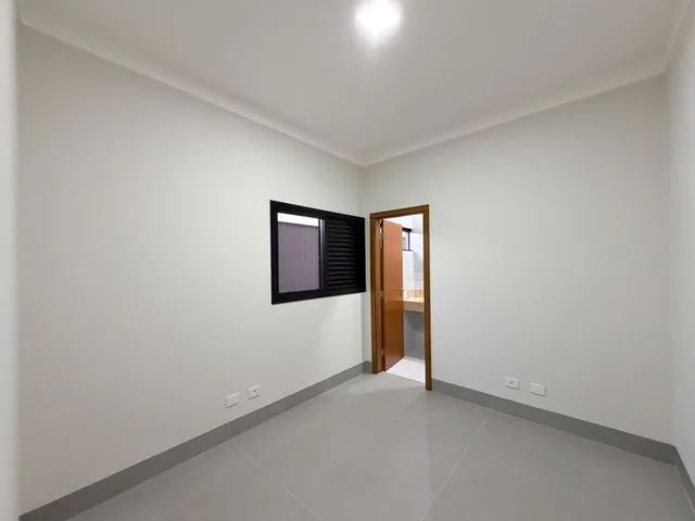 Imagem 5: Casa em Condomínio para Venda em Campo Grande, Nova Lima, 3 Dormitórios, 3 Suítes