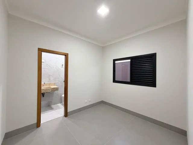 Imagem 10: Casa em Condomínio para Venda em Campo Grande, Nova Lima, 3 Dormitórios, 3 Suítes