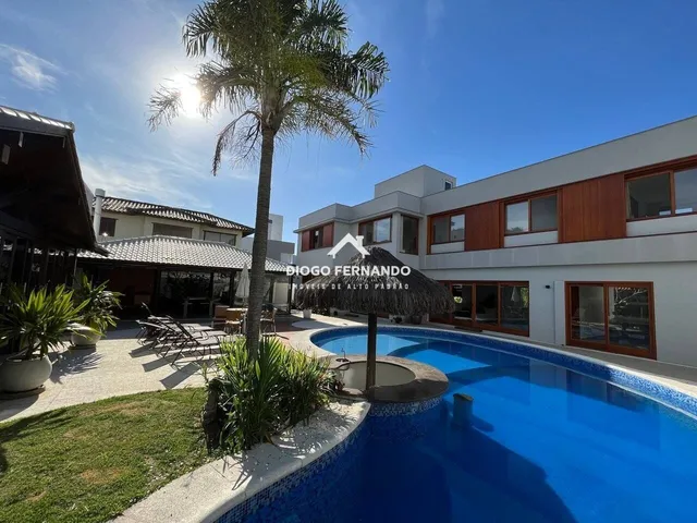 Imagem 3: Casa no Condomínio Aldeias do Campeche III com 4 Suítes e Amplo Terreno