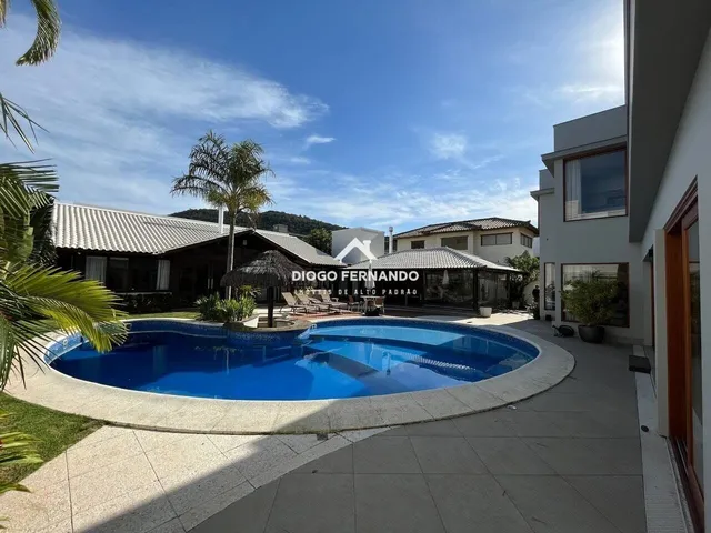 Imagem 16: Casa no Condomínio Aldeias do Campeche III com 4 Suítes e Amplo Terreno