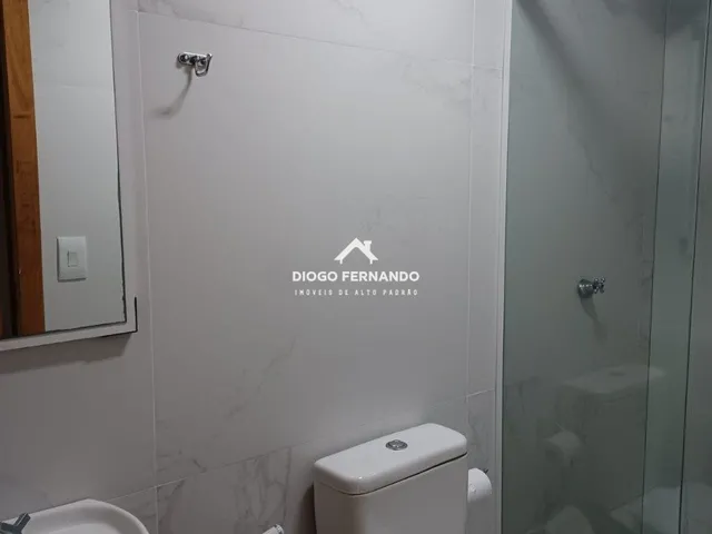 Imagem 3: Casa no Rio Tavares com 6 Dormitórios, Piscina e Terreno Amplo