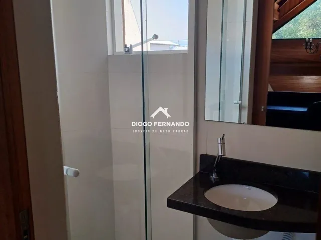 Imagem 9: Casa no Rio Tavares com 6 Dormitórios, Piscina e Terreno Amplo