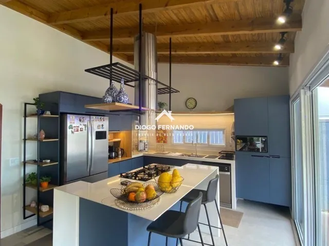 Imagem 9: Casa nos Açores com 3 Suítes, Piscina com Spa e Energia Solar