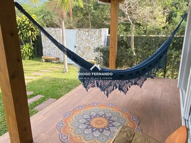 Imagem 2: Casa nos Açores com 3 Suítes, Piscina com Spa e Energia Solar
