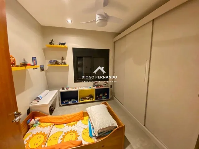 Imagem 16: Casa no Campeche com 240M², Suíte Master e Terreno Amplo em Rua Tranquila