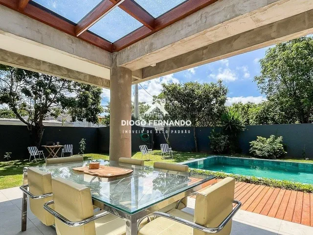 Imagem 8: Casa no Campeche a 200M da Praia com 6 Quartos, Piscina Aquecida e Alto Padrão
