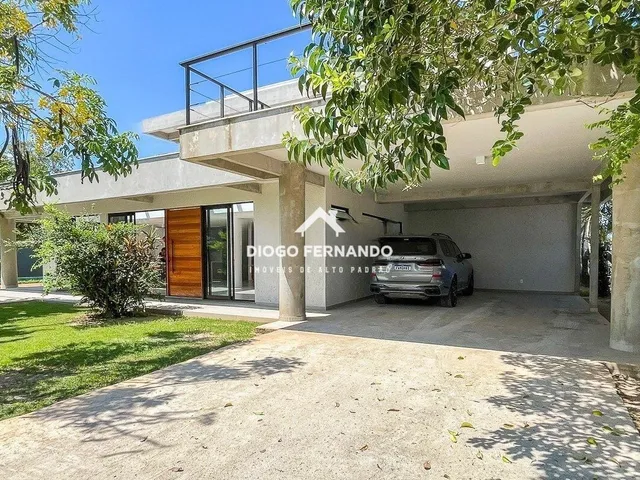 Imagem 4: Casa no Campeche a 200M da Praia com 6 Quartos, Piscina Aquecida e Alto Padrão