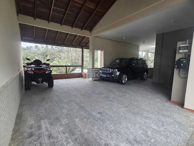 Imagem 7: Casa Alto Padrão com Piscina no Bosque das Mansões