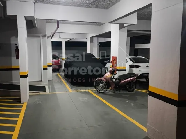 Imagem 6: Apartamento Padrão no Centro com 3 Dormitórios