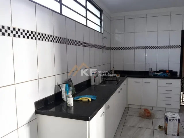 Imagem: Casa Á Venda no Bairro Sumarezinho - Ribeirão