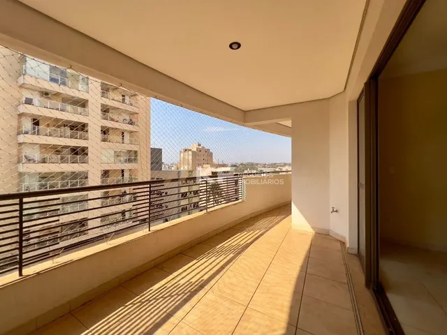 Imagem: O apartamento possui 3 Dormitórios, 3 Suítes, 3