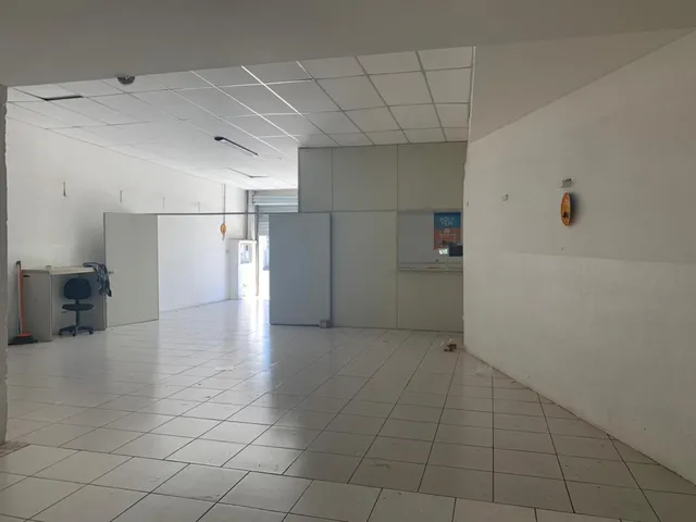 Imagem: Ponto Comercial com Residência