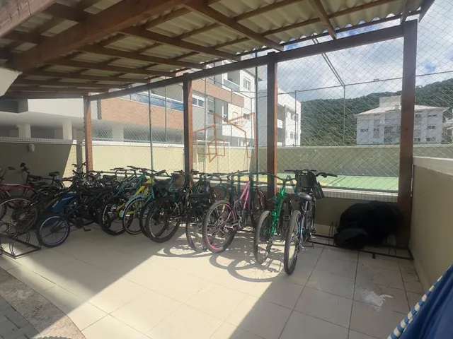 Imagem 8: Espaçoso Apartamento 3 Dormitórios com Suíte e Vista para o Morro das Feiticeiras nos Ingleses, Florianópolis