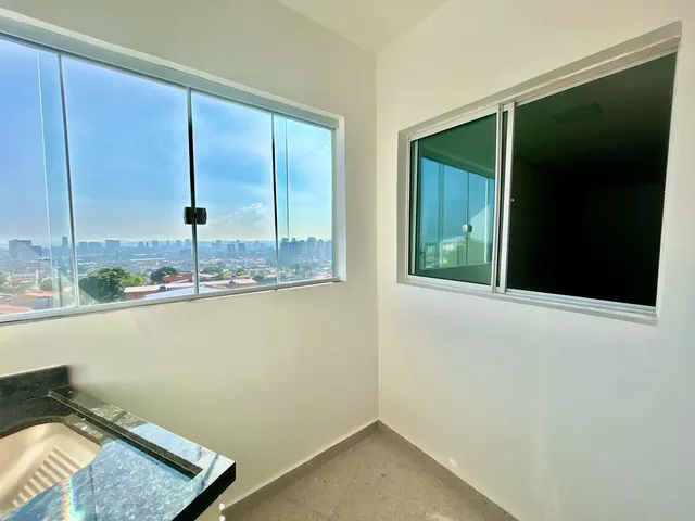 Imagem: O apartamento possui 2 Dormitórios, 1 Banheiro, 60m² de