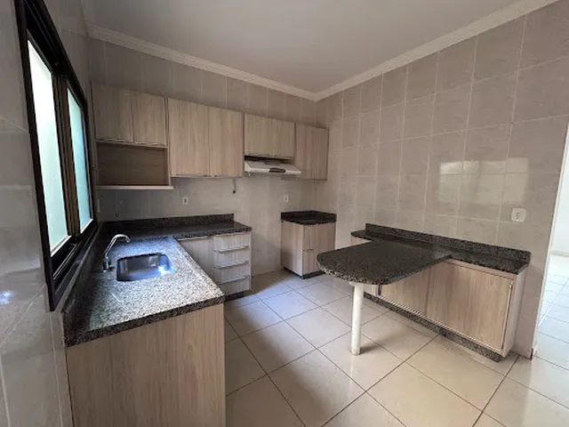 Imagem 9: Casa com 2 Dormitórios para Alugar, 100 M² por R$ 2.475,00/Mês - Residencial Gramado - Patos de Minas/Mg