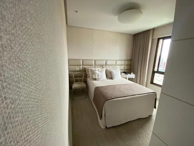 Imagem 10: Apartamento 3 Suítes À Venda no Elegance Garibaldi, 147M², Mobiliado, Vista Mar e 4 Vagas