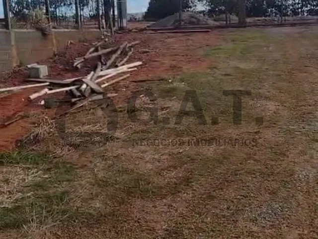 Imagem 4: Barracão Comercial para Locação no Centro de Piedade-Sp: 100M², 1 Banheiro Disponível!