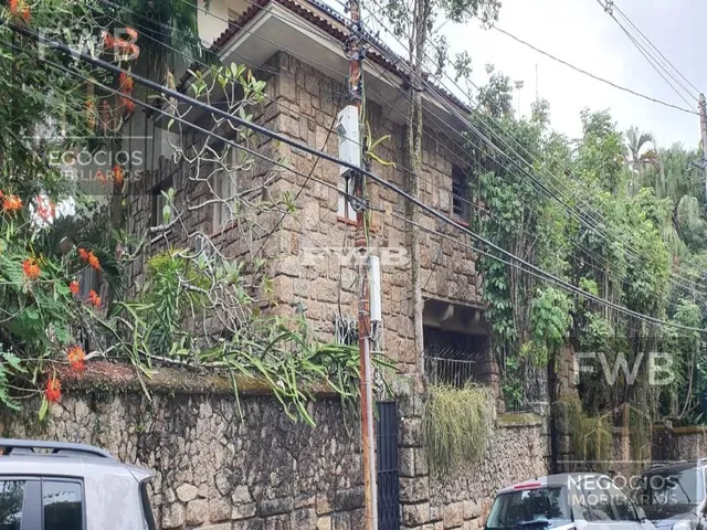 Imagem 1: Casa Estilo Colonial. Necessita Modernização, Terreno com 1.500,00 M²