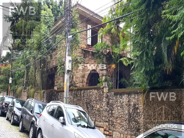 Imagem 6: Casa Estilo Colonial. Necessita Modernização, Terreno com 1.500,00 M²