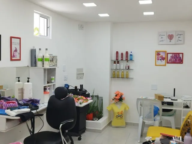 Imagem 11: Casa Duplex de 3 Quartos com Suíte, Área Gourmet e Amplo Quintal em Perocão, Guarapari-Es. Agende Sua Visita!