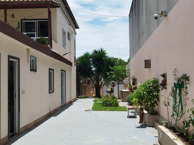 Imagem 6: Casa Duplex de 3 Quartos com Suíte, Área Gourmet e Amplo Quintal em Perocão, Guarapari-Es. Agende Sua Visita!