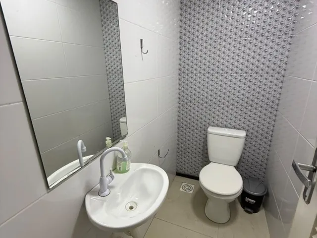 Imagem 12: Impecável Casa À Venda em Guarapari-Es, santa Mônica: 4 Quartos, 2 Suítes, Área Gourmet a 30M da Praia!