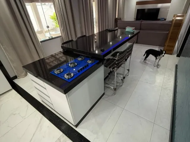 Imagem 7: Impecável Casa À Venda em Guarapari-Es, santa Mônica: 4 Quartos, 2 Suítes, Área Gourmet a 30M da Praia!
