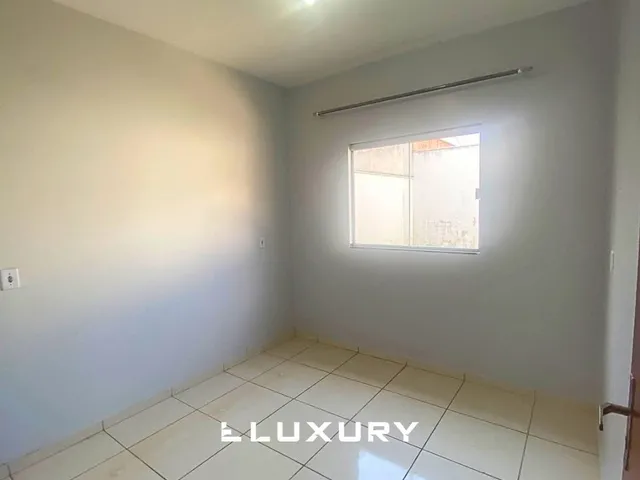 Imagem 2: Casa com 2 Quartos e Suíte para Alugar no Residencial Paraíso