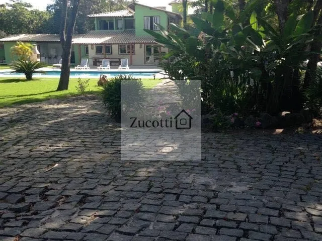 Imagem 6: Linda Casa de Alto Padrão com Amplo Terreno Pouco Metros do Mar