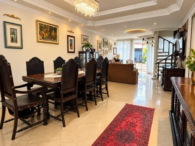 Imagem: Casa Residencial em Niterói - Rj, Serra