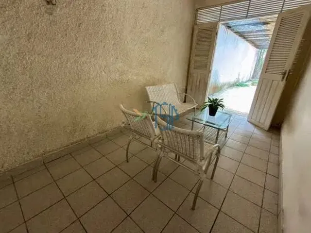 Imagem 8: Casa Térrea em Petrópolis - Avenida Principal - Ideal para Comércio
