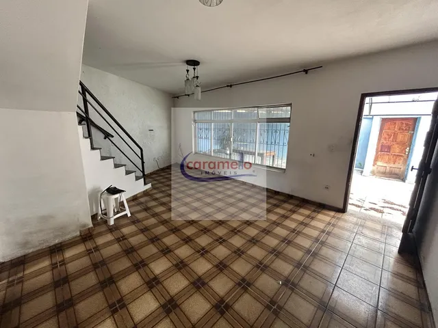 Imagem: Casa Espaçosa À Venda em Vila Zat, São