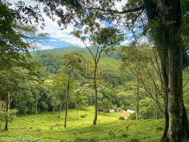 Imagem 3: Terreno de 1.952 M² para Seu Refúgio em Meio À Natureza em Rodeio
