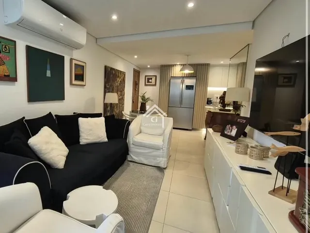 Imagem: O apartamento possui 4 Dormitórios, 1 Suíte, 2 Banheiros,