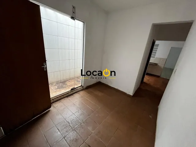 Imagem 2: Aluga - Casa Comercial no Bairro Vila Tibério - Ribeirão Preto Sp