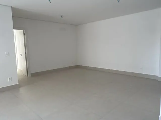 Imagem 5: Edifício Évora