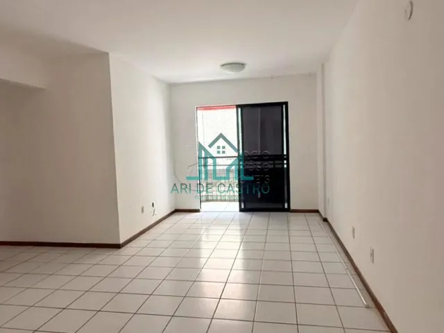Imagem 2: Apartamento com 3 Quartos e Varanda com 110M² À Venda com Localização Privilegiada - Maceió - Alagoas