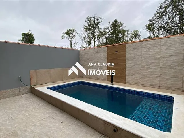 Imagem 3: Casa Nova com Piscina na Praia de Itanhaém, 400 Metros da Av. Marginal Lado Serra