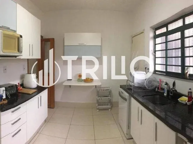 Imagem: Casa com 3 Quartos, 450M², À Venda em