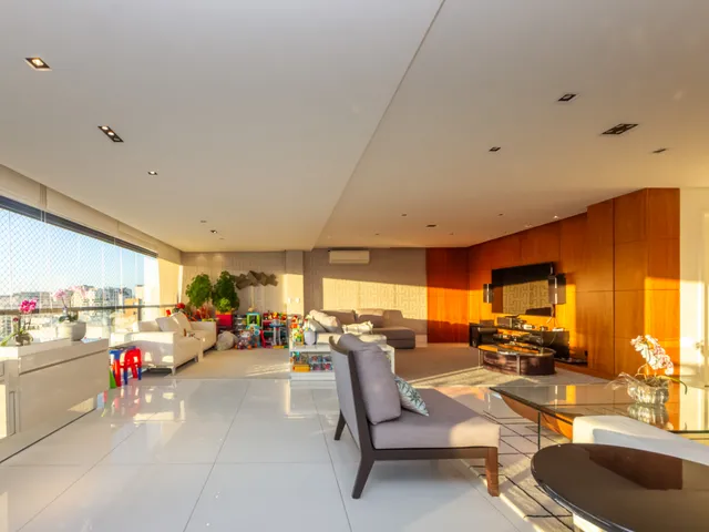 Imagem 8: Apartamento para Venda em Moema com 3 Quartos, Sendo 3 Suítes, 185M²