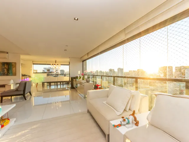 Imagem 16: Apartamento para Venda em Moema com 3 Quartos, Sendo 3 Suítes, 185M²